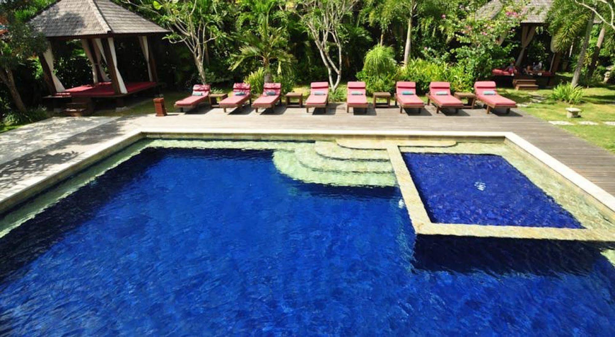 Capital O 2114 Grand Jimbaran Boutique Hotel Exteriér fotografie